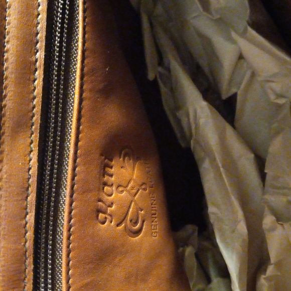 Kani Leather Trio Compartment Briefcase - Picture 9 of 10